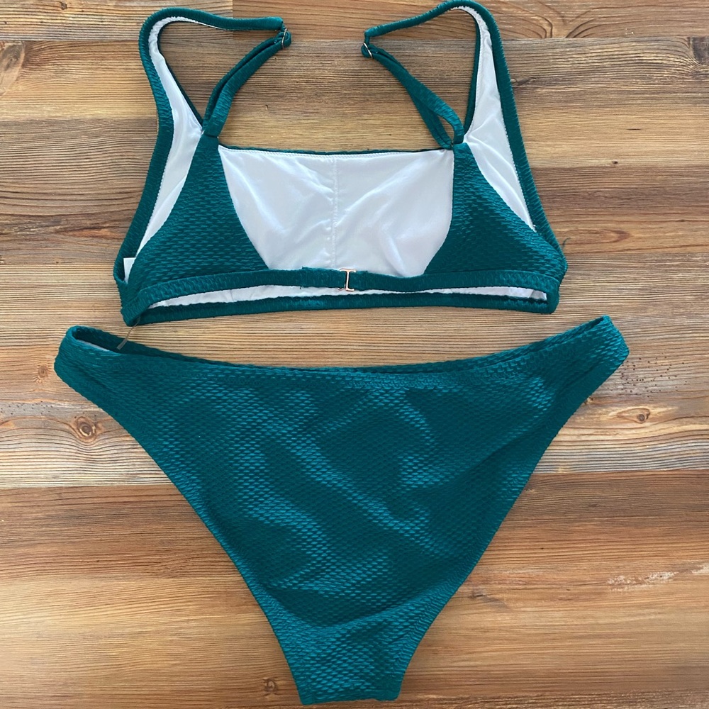 Shade and Shore Bikini Set Top L Bottom XL - Picture 2 of 6